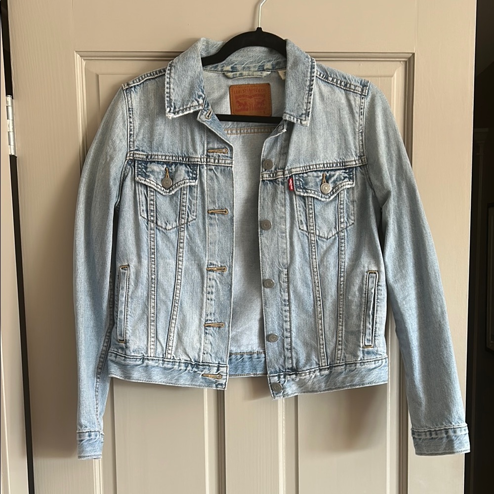 Levi's Vintage Women's Light Blue Denim Jacket